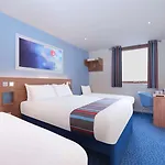 Travelodge West Park Hotel 3*