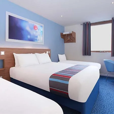 Travelodge West Park فندق 3*