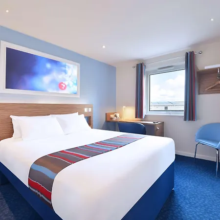 Travelodge West Park فندق 3*