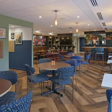 فندق Travelodge West Park