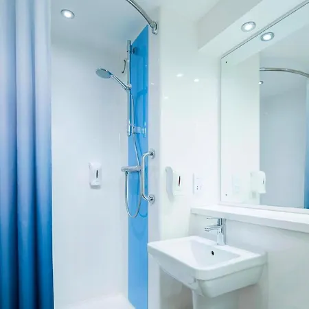 فندق Travelodge West Park هاروغايت
