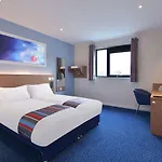 酒店 Travelodge West Park 哈罗盖特