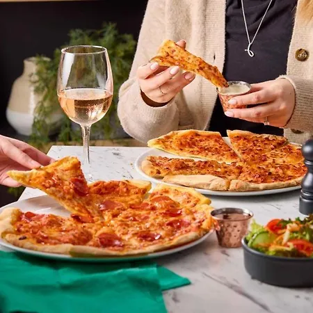 Hotel Travelodge West Park 3*