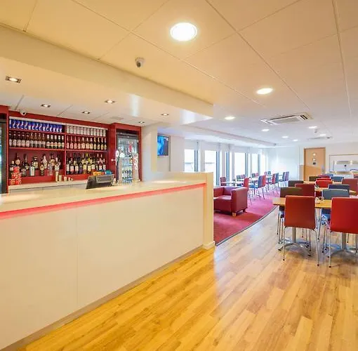 Travelodge West Park 酒店