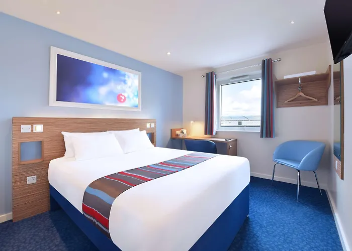 Travelodge West Park Hotel 3*